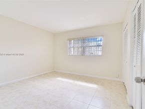 4668 NW 9th Dr 4668, Plantation FL 33317