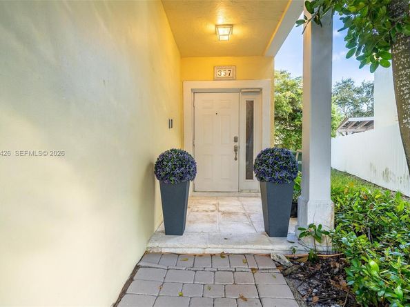 357 NE 35th Ter, Homestead FL 33033