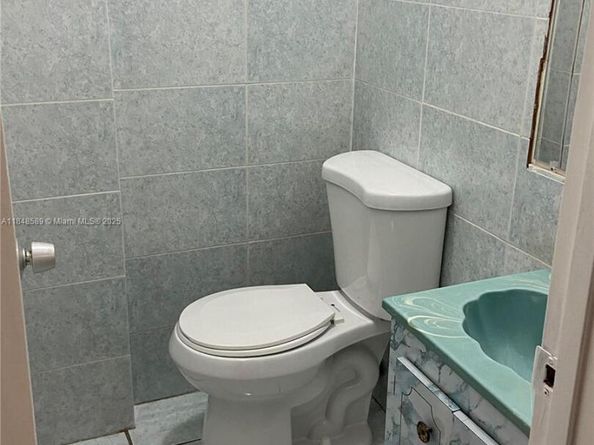 440 E 23rd St 1416, Hialeah FL 33013