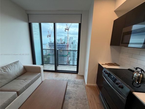 398 NE 5th St 4516, Miami FL 33132