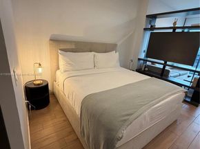 398 NE 5th St 4516, Miami FL 33132