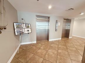 16570 NE 26th Ave 6B, North Miami Beach FL 33160