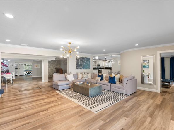 1652 NE 39th St, Oakland Park FL 33334