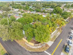 17144 NW 24th Pl, Miami Gardens FL 33056