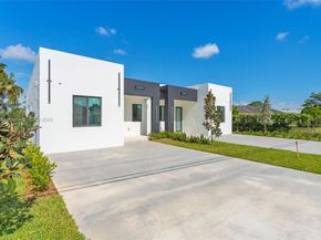 12383 SW 220 St, Miami FL 33170