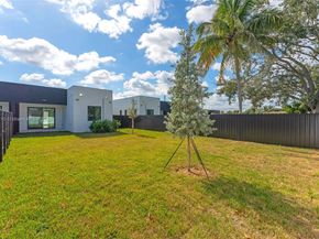 12383 SW 220 St, Miami FL 33170