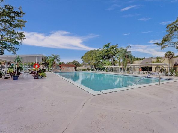 8260 SW 24th St 6210, North Lauderdale FL 33068