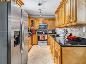 1240 Stardust, North Lauderdale FL 33068