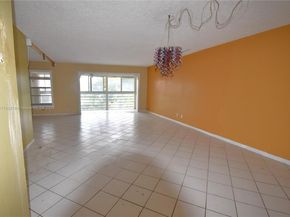 3571 Inverrary Dr 401, Lauderhill FL 33319
