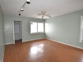 3571 Inverrary Dr 401, Lauderhill FL 33319