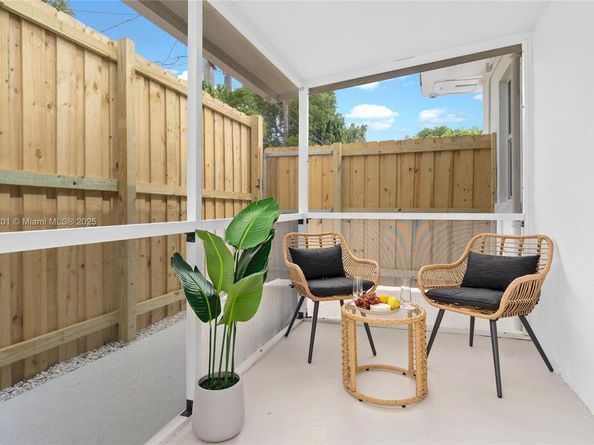 401 N 6th Ave N, Lake Worth FL 33460