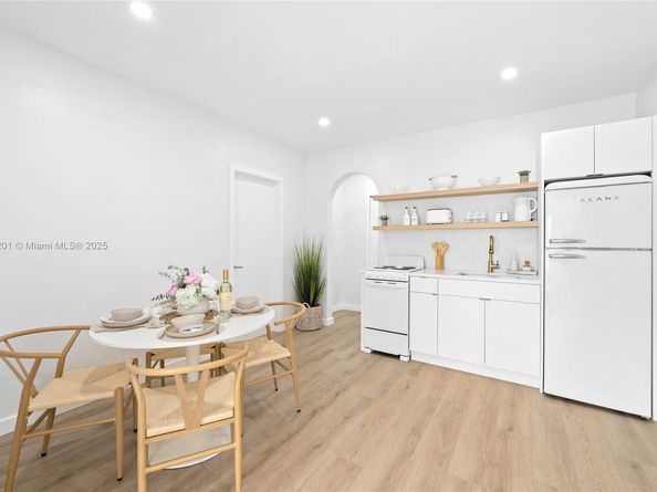 401 N 6th Ave N, Lake Worth FL 33460