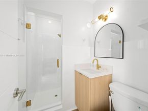 401 N 6th Ave N, Lake Worth FL 33460