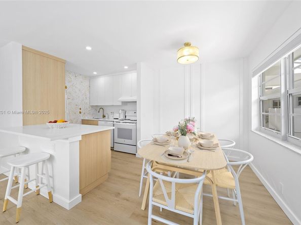 401 N 6th Ave N, Lake Worth FL 33460