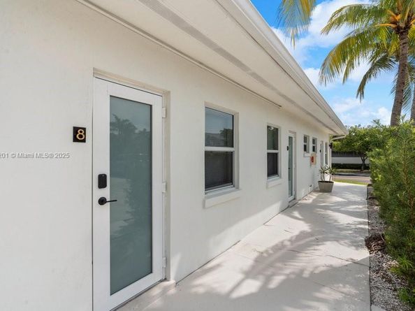 401 N 6th Ave N, Lake Worth FL 33460