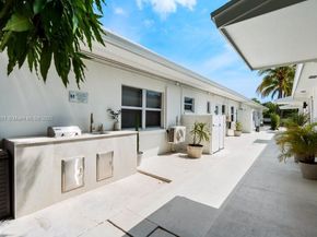 401 N 6th Ave N, Lake Worth FL 33460