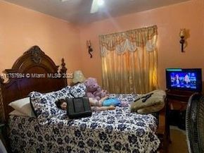 2156 NW 32nd St, Miami FL 33142