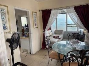 2156 NW 32nd St, Miami FL 33142