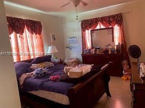 2156 NW 32nd St, Miami FL 33142