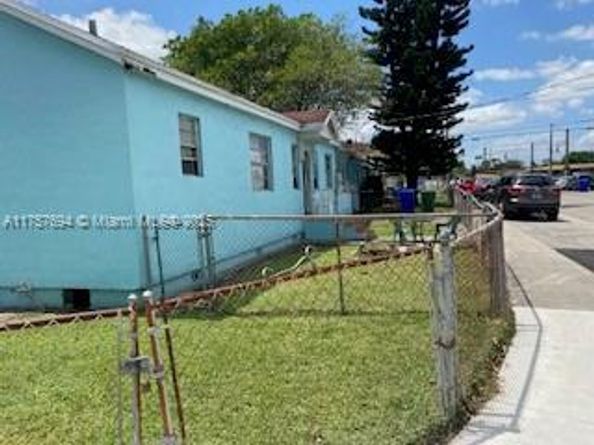 2156 NW 32nd St, Miami FL 33142