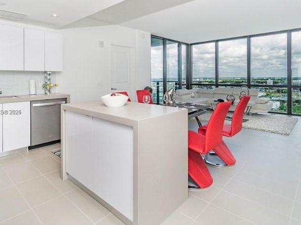 1600 NE 1st Ave 1916, Miami FL 33132