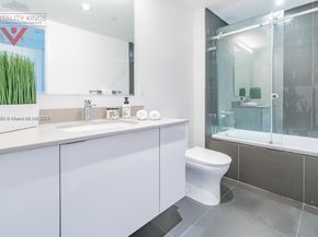 1600 NE 1st Ave 1916, Miami FL 33132