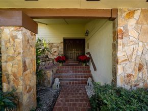 15552 SW 48th St, Miami FL 33185