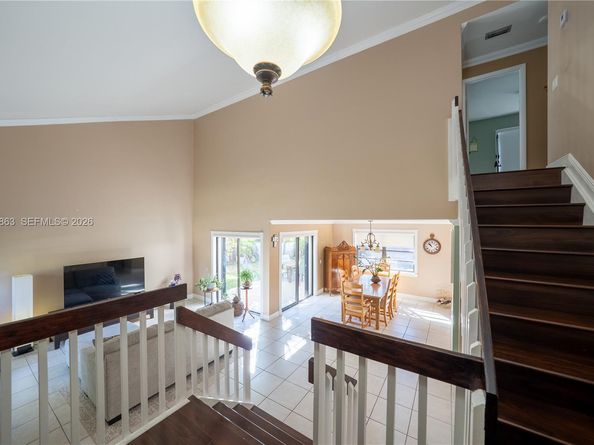 15552 SW 48th St, Miami FL 33185