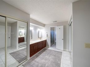 15552 SW 48th St, Miami FL 33185