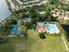 4242 Magnolia Ridge Dr, Weston FL 33331