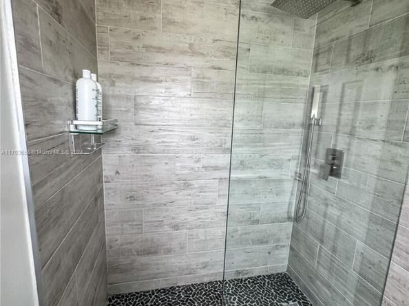 857 Vanda Ter, Weston FL 33327