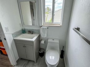 857 Vanda Ter, Weston FL 33327