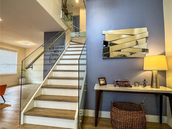 857 Vanda Ter, Weston FL 33327