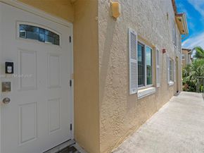 1105 Lake Shore Dr 202, Lake Park FL 33403