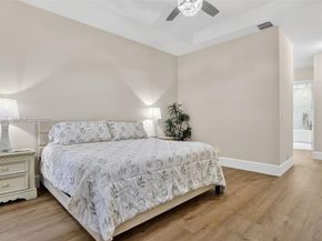 4953 Kensington Cir, Coral Springs FL 33076