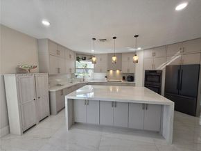 4953 Kensington Cir, Coral Springs FL 33076