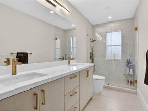4953 Kensington Cir, Coral Springs FL 33076