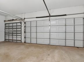 4953 Kensington Cir, Coral Springs FL 33076