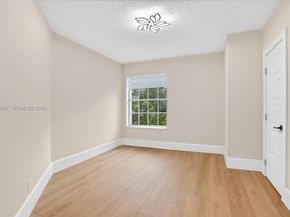 4953 Kensington Cir, Coral Springs FL 33076
