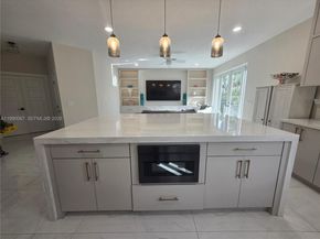 4953 Kensington Cir, Coral Springs FL 33076