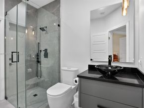 4953 Kensington Cir, Coral Springs FL 33076