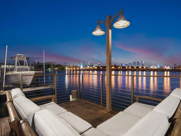 176 S Hibiscus Dr, Miami Beach FL 33139