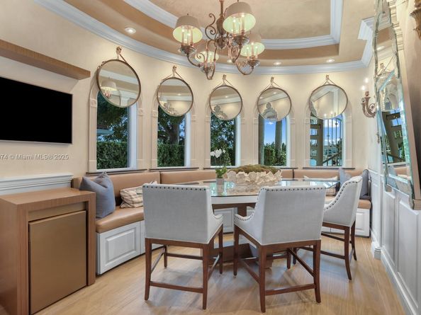 176 S Hibiscus Dr, Miami Beach FL 33139