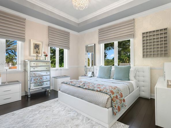 176 S Hibiscus Dr, Miami Beach FL 33139