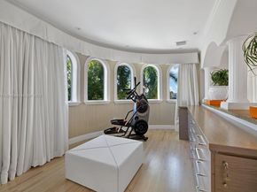 176 S Hibiscus Dr, Miami Beach FL 33139