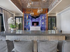 176 S Hibiscus Dr, Miami Beach FL 33139