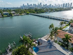 176 S Hibiscus Dr, Miami Beach FL 33139