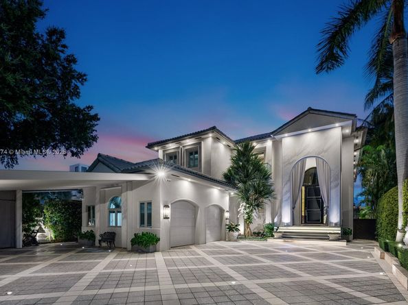 176 S Hibiscus Dr, Miami Beach FL 33139