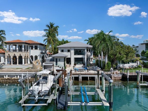 176 S Hibiscus Dr, Miami Beach FL 33139