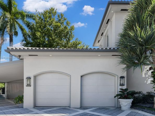 176 S Hibiscus Dr, Miami Beach FL 33139